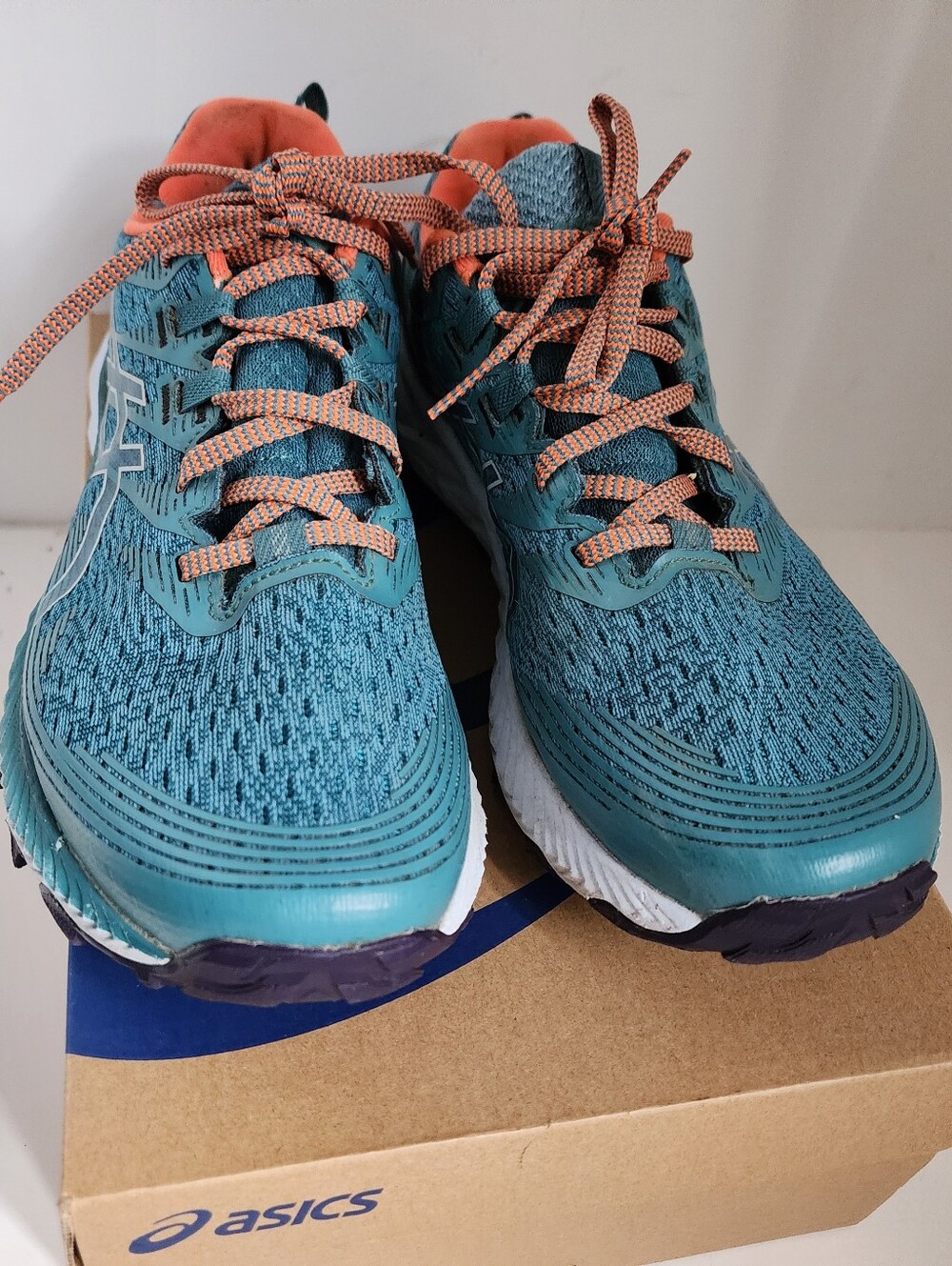 Asics Trabuco 10 Gel Teal Running Shoes Sneakers Coral Accents Sz 10 Misty Pine